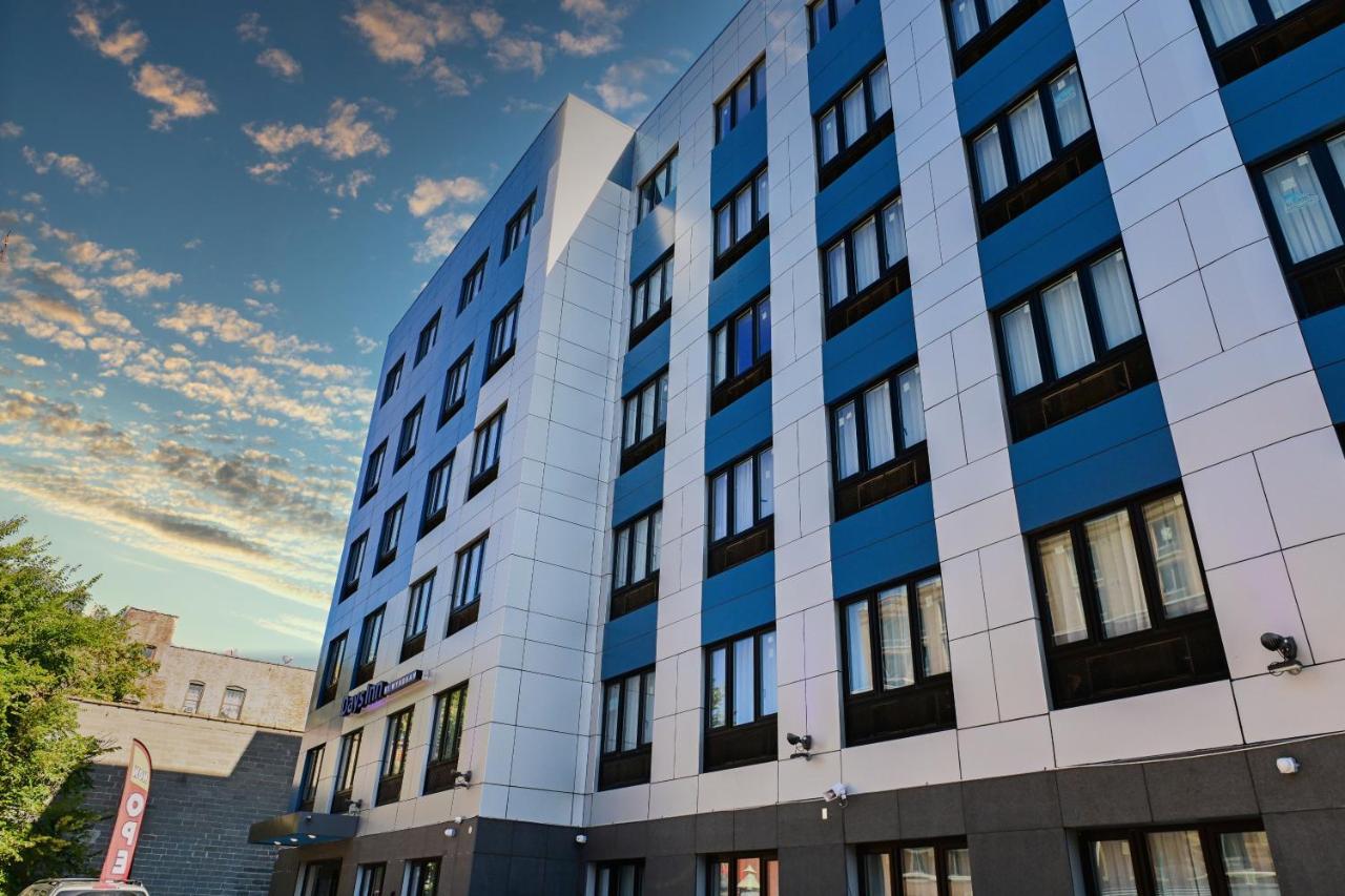 Days Inn By Wyndham Bronx Nyc Нью-Йорк Екстер'єр фото
